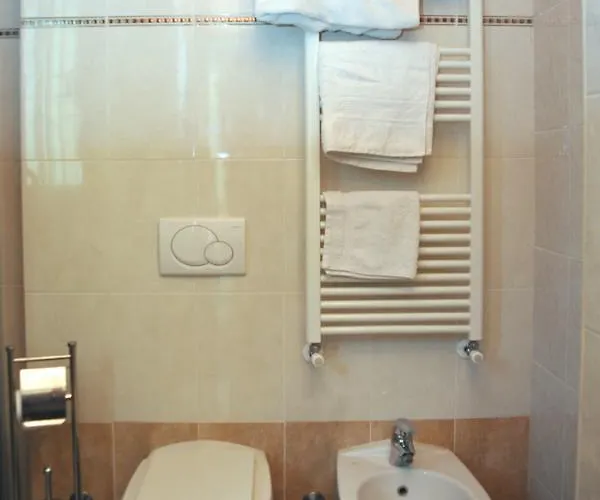 B B Green Panzió Pero